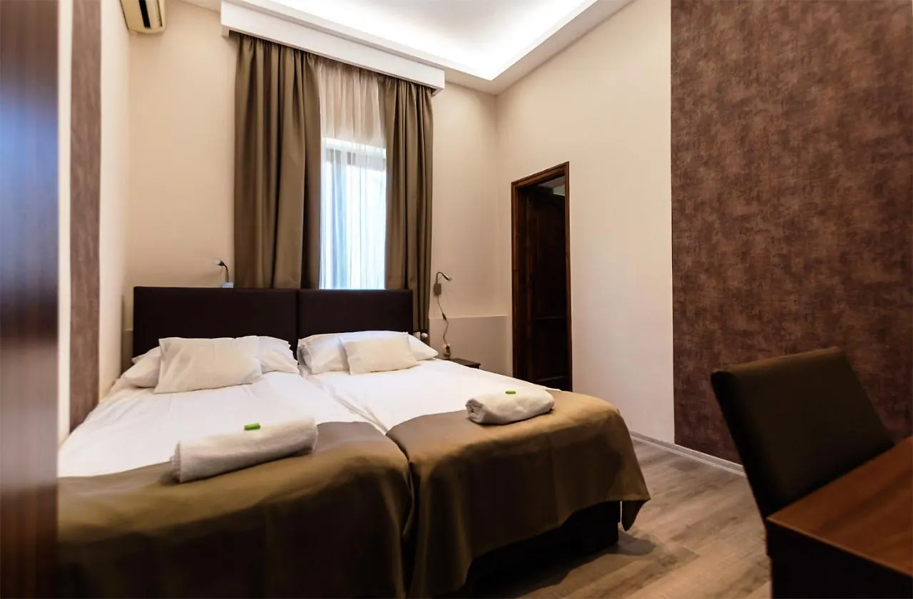 Bed & Breakfast Ven Diofa De Lux Panzio Bed and Breakfast Szeged