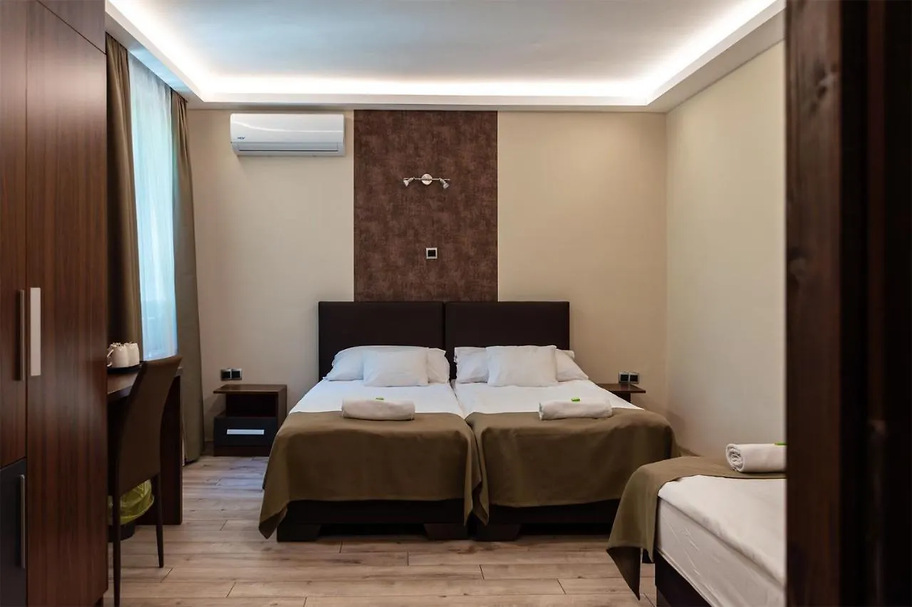 Ven Diofa De Lux Panzio Bed & Breakfast Segedin 4*,