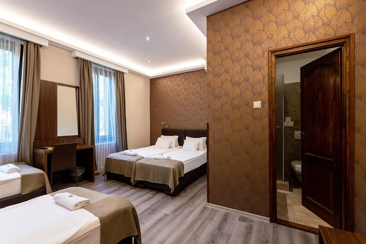 Ven Diofa De Lux Panzio Bed & Breakfast Segedin