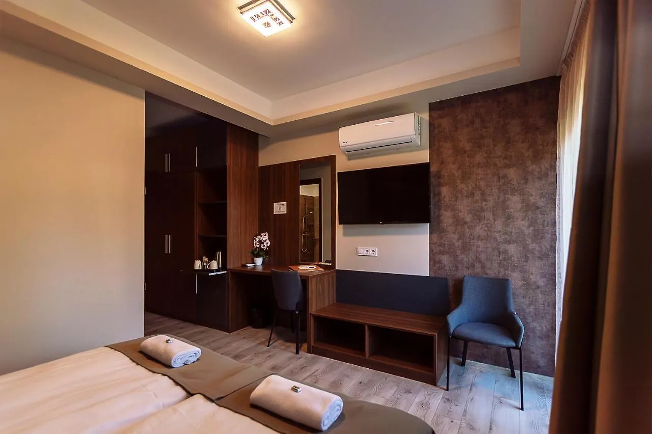 Ven Diofa De Lux Panzio Bed & Breakfast Segedin