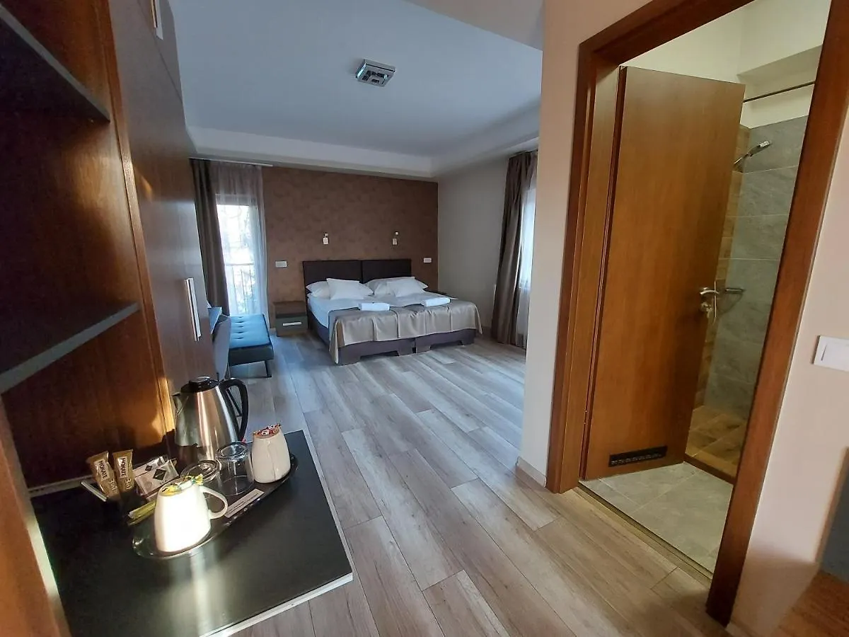 ****  Ven Diofa De Lux Panzio Bed & Breakfast Segedin Macaristan