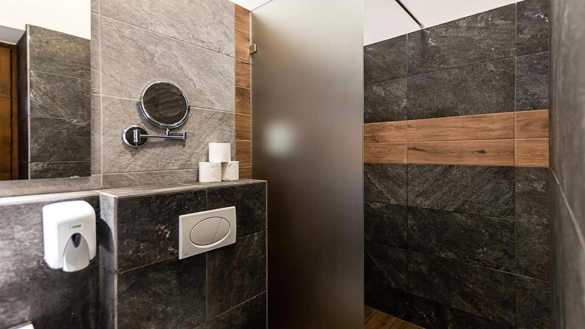 Ven Diofa De Lux Panzio Bed & Breakfast Segedin 4*,