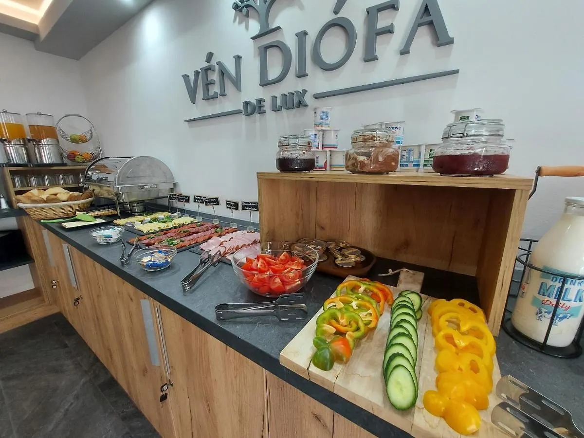Ven Diofa De Lux Panzio Bed and Breakfast Szeged Ungern
