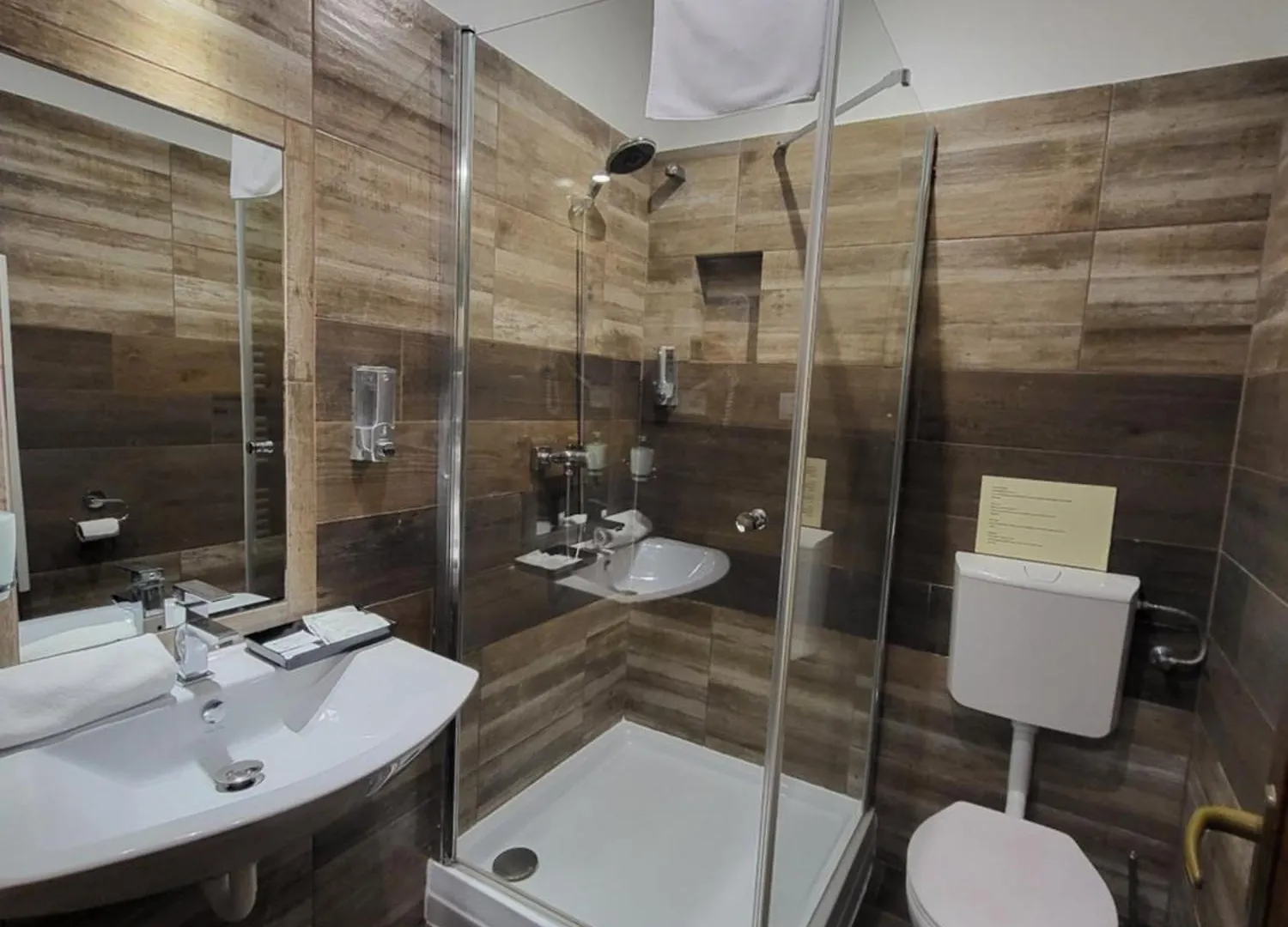 Ven Diofa De Lux Panzio Bed and Breakfast Szeged 4*,  Ungern