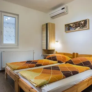 https://negga-apartman.hotels-hajduszoboszlo-hungary.com