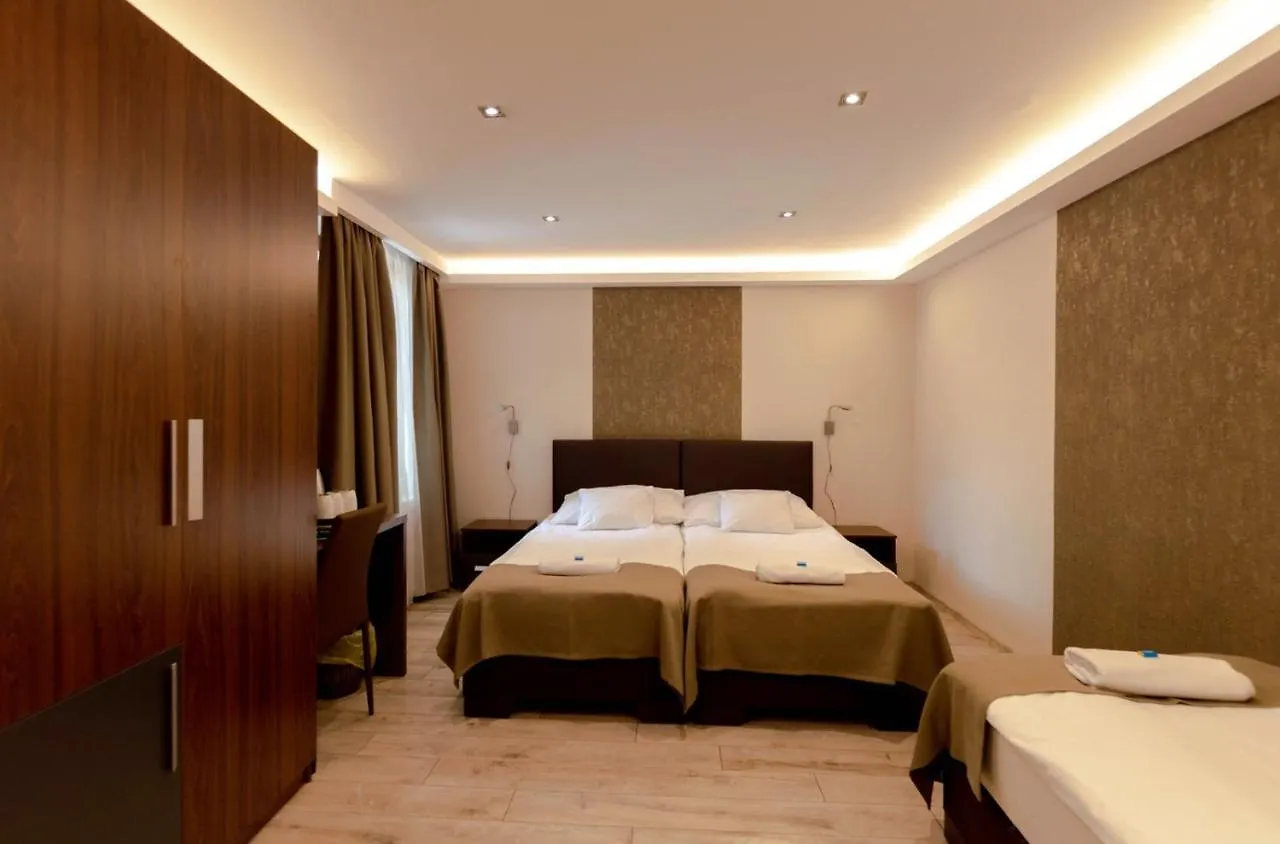 Ven Diofa De Lux Panzio Bed & Breakfast Szeged