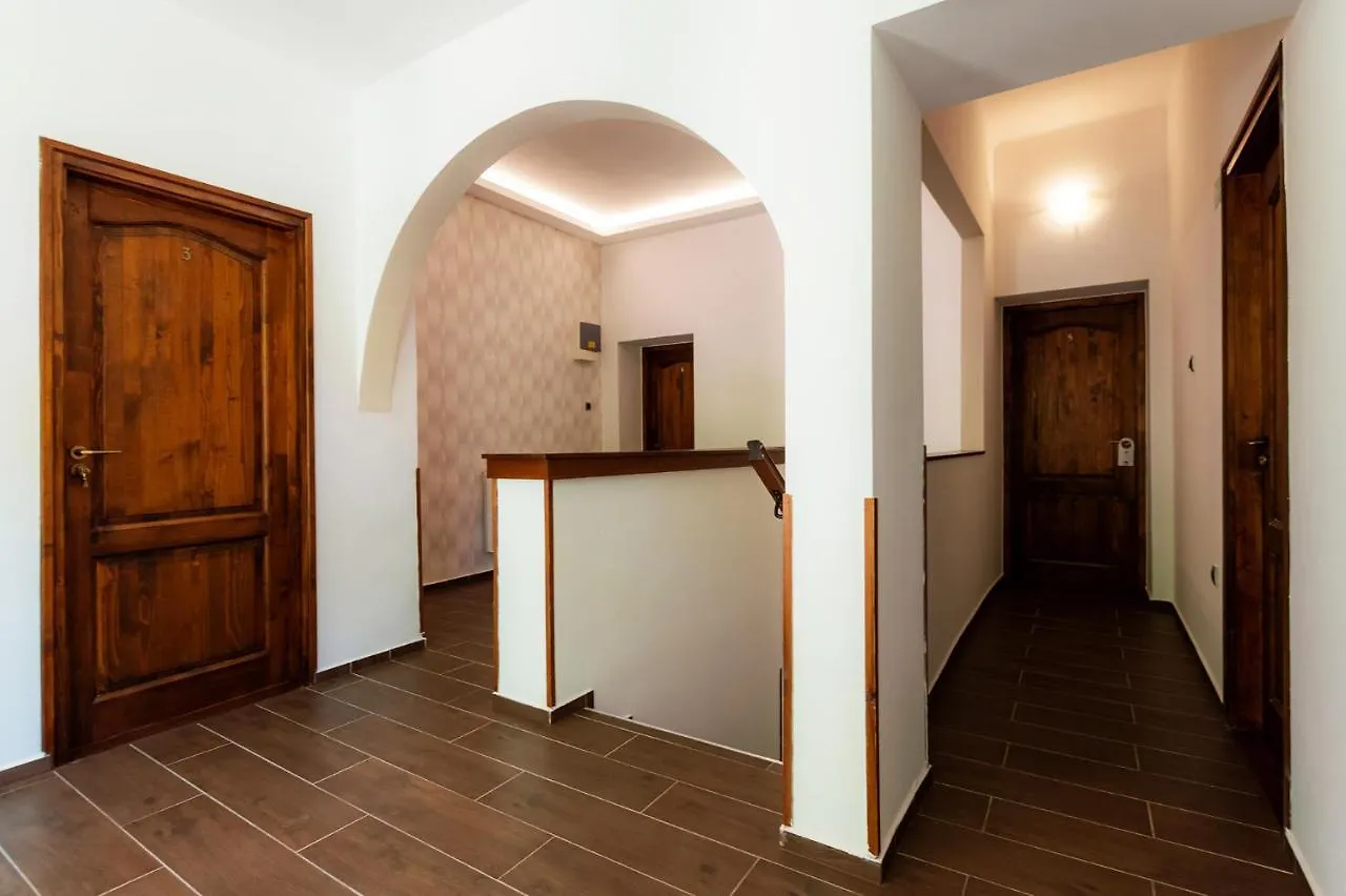 Ven Diofa De Lux Panzio Bed & Breakfast Szeged Hungary