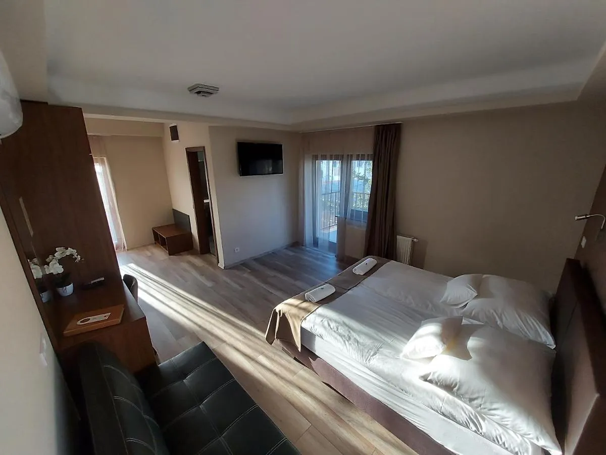 Ven Diofa De Lux Panzio Bed & Breakfast Szeged 4*,  Hungary