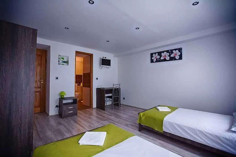 Ven Diofa De Lux Panzio Bed & Breakfast Szeged Hungary